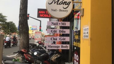 Bảng hiệu cemboard sơn hiệu ứng