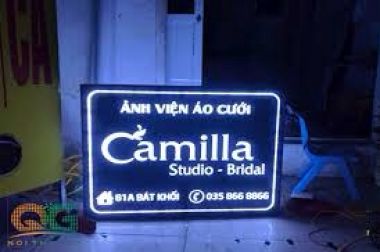 Bảng hiệu cemboard sơn hiệu ứng
