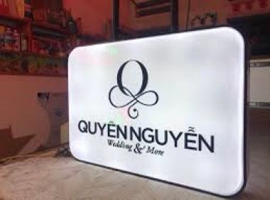 Bảng hiệu cemboard sơn hiệu ứng
